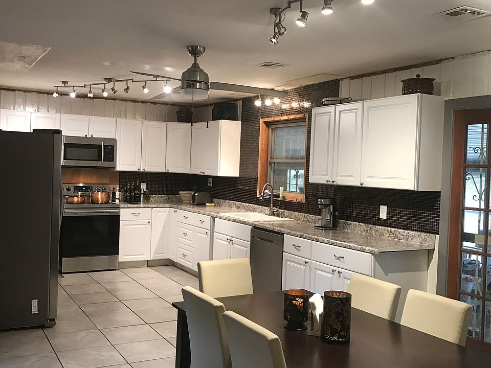 1st image of 502 N 77th Ave