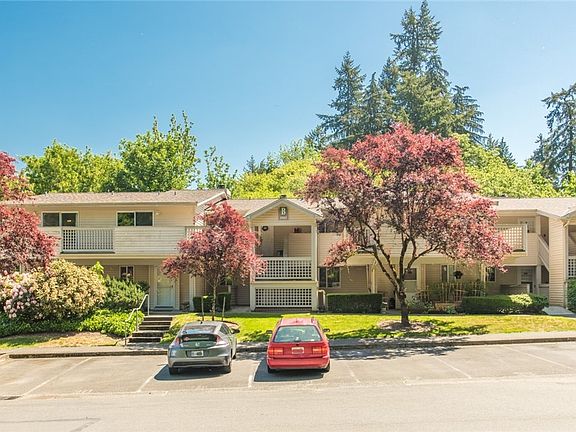 3rd image of 15615 Waynita Way NE APT B201