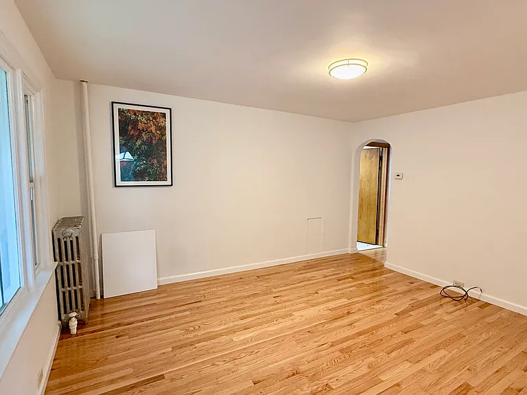 140 Sand St — Photo 3