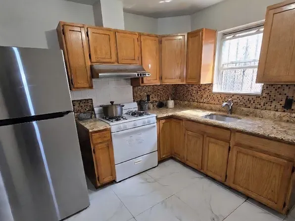 (undisclosed Address), Bronx, NY 10462