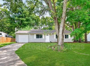 8705 Zephyr Dr, Indianapolis, IN 46217