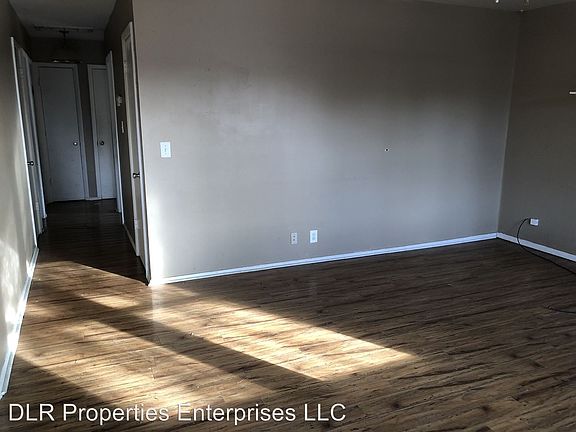 2nd image of 211 S 189th Ave E