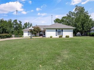 912 NW 9th St, Bentonville, AR 72712