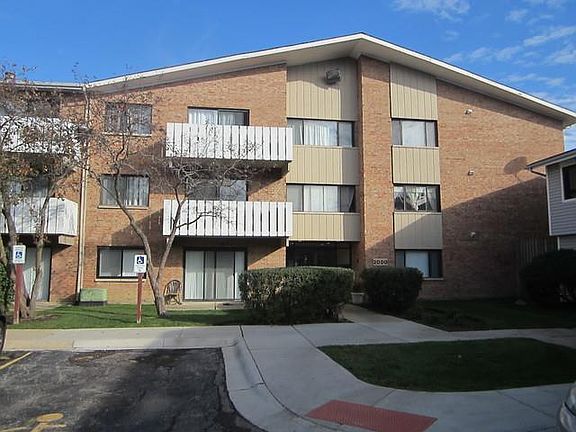 2nd image of 2000 Bayside Dr Unit 301