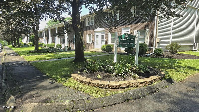 5th image of 38 Maxwell Drive