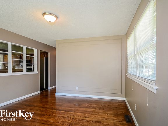 5th image of 755 Gonzaga Ln