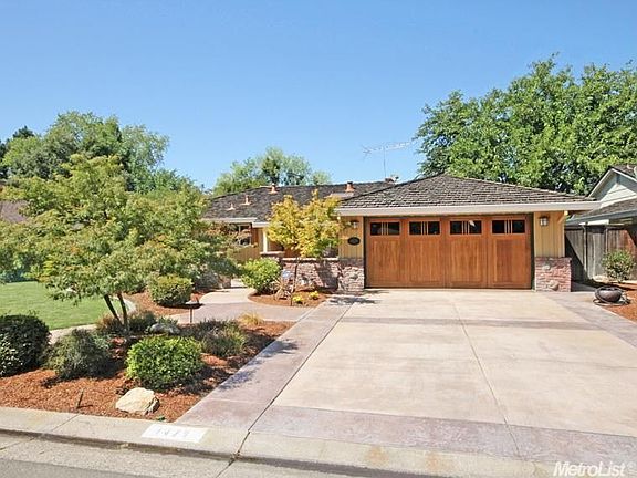 2nd image of 4429 Valmonte Dr
