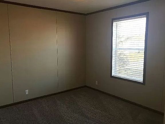 5th image of 336 Falcon Ct