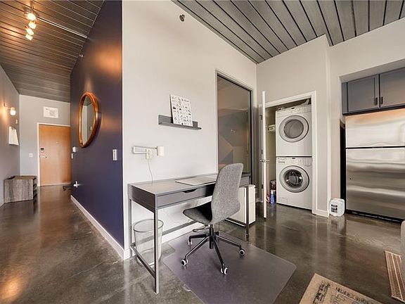 4th image of 620 Glen Iris Dr NE Unit 506