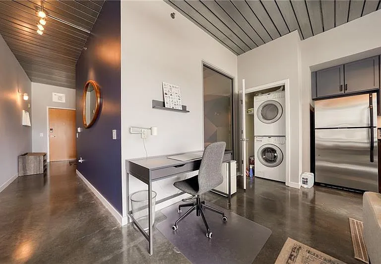 620 Glen Iris Dr NE #506 — Photo 4