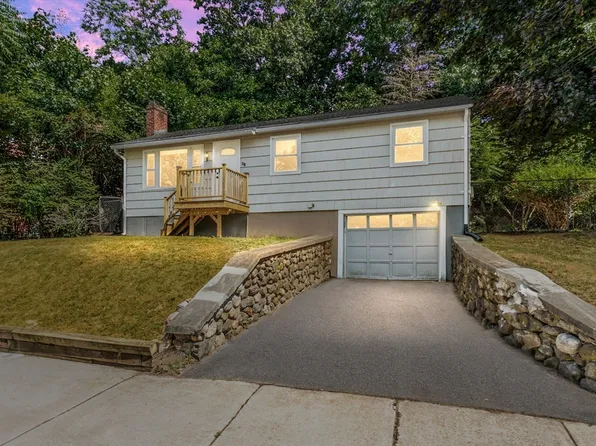 118 Byron Ave, Lawrence, MA 01841