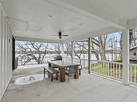 5th image of 517 Glazier Rd