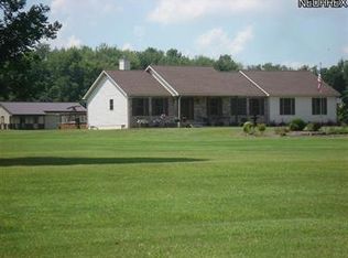 6561 Stoddard Hayes Rd, Farmdale, OH 44417