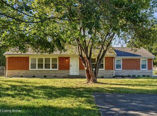 8022 Watterson Trl, Louisville, KY 40291