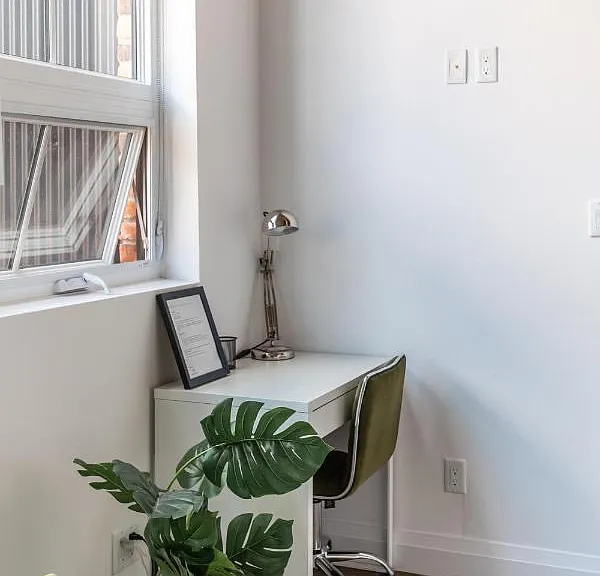 220 Dundurn St S — Photo 26