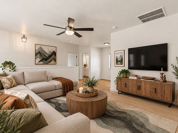 5th image of 3325 E Lockett Rd #4