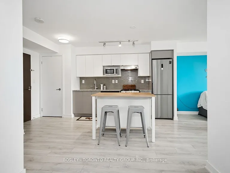 160 Flemington Rd #408 — Photo 11