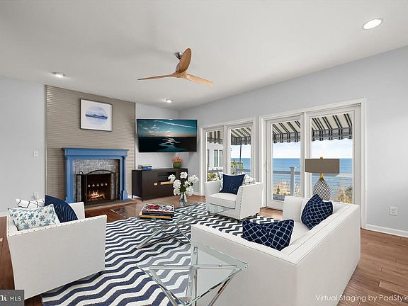 5th image of 8165 Bayside Dr