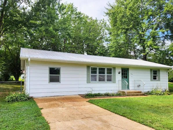 1204 Dewey Street, Houston, MO 65483