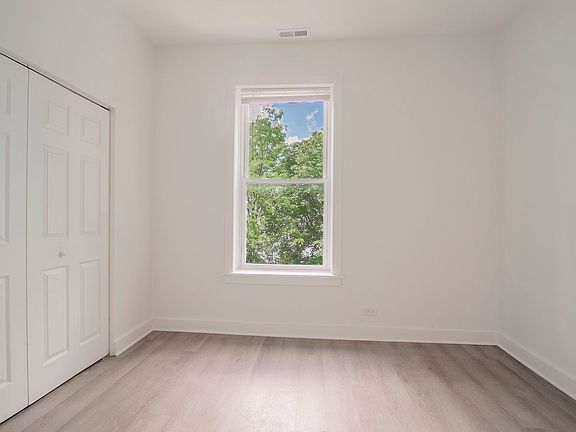 5th image of 1456 N Kedzie Ave #Ch01