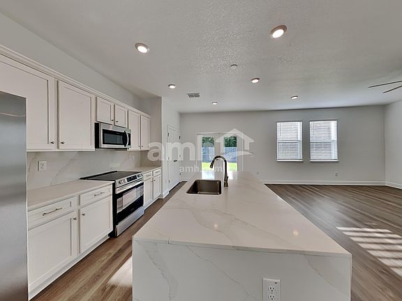 3rd image of 6551 Atlantic Beach Ave