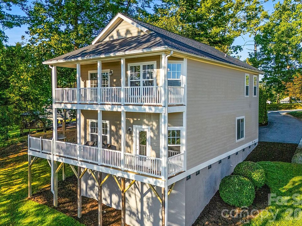 1st image of 14 Summit Cir