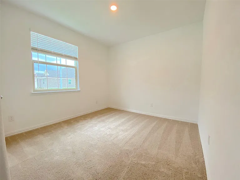 565 Pueblo Bonito Trl — Photo 15