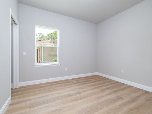 5th image of 45 Providence Ln #B