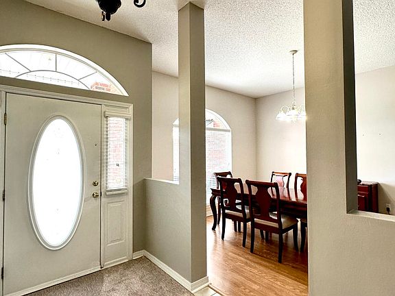 2nd image of 3031 Brookwood Dr