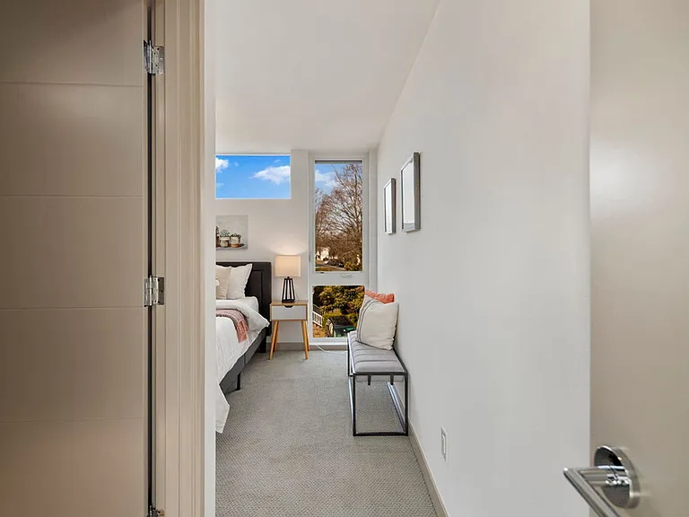 3415 Beacon Ave S #B — Photo 15
