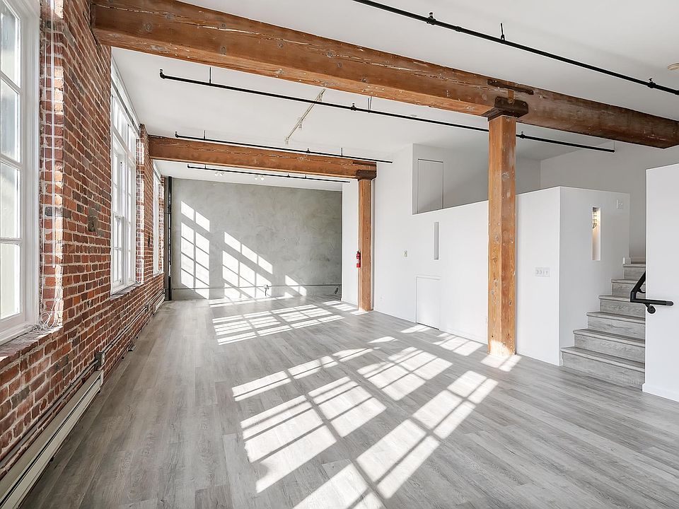 1st image of 461 2nd St #207C