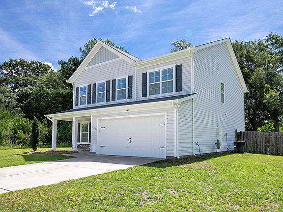 3rd image of 1718 Dominion Dr