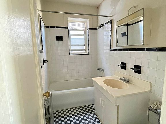5th image of 45-34 47th St #5H
