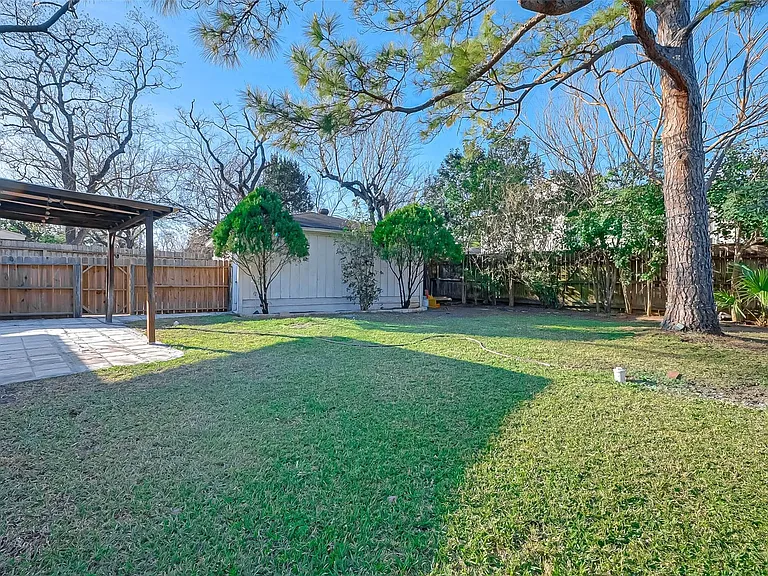 5522 Caversham Dr — Photo 16