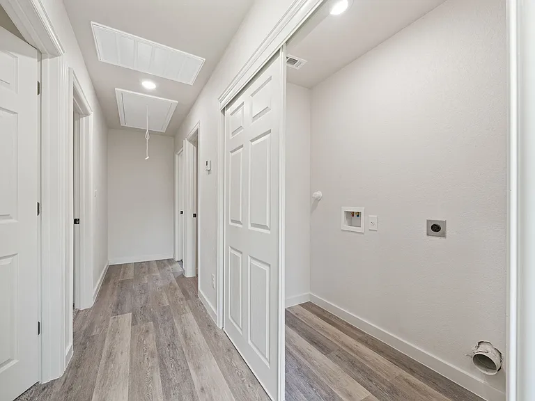 227 S Grimes St — Photo 30