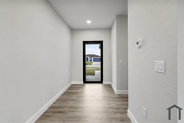 3 bed, 1582 sqft, $2,175 — Photo 3