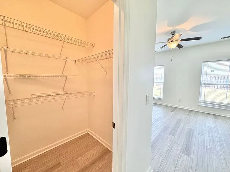 186 Savannah Ln — Photo 13
