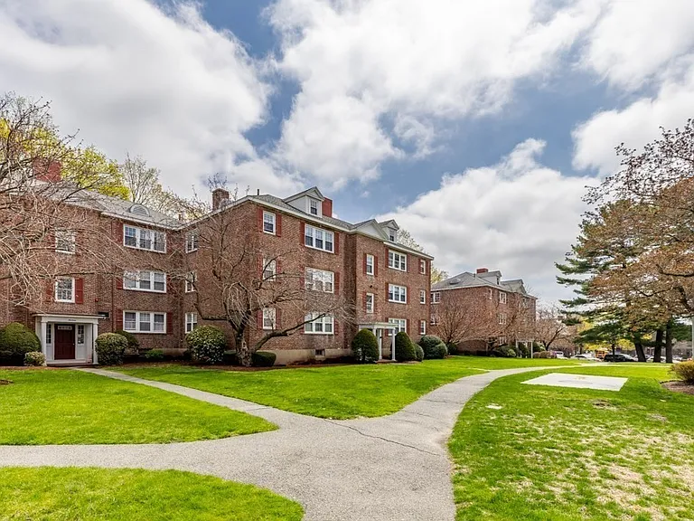 21 Elm St #4 — Photo 16