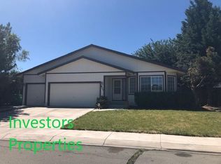 807 Brittany Ct, Fernley, NV