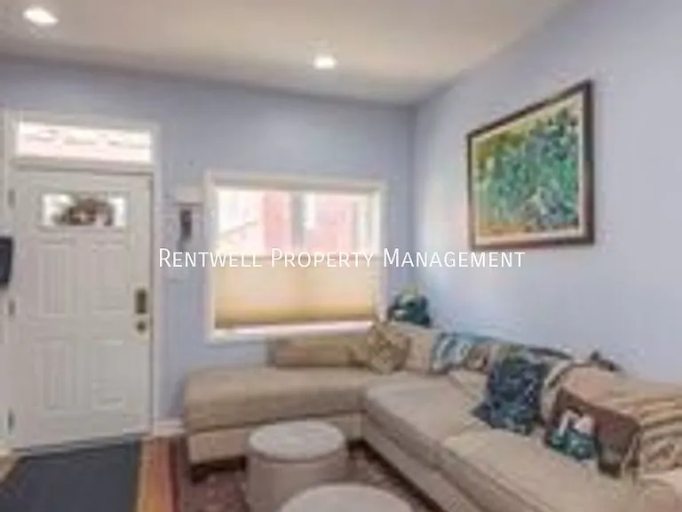 1024 N Orianna St — Photo 3