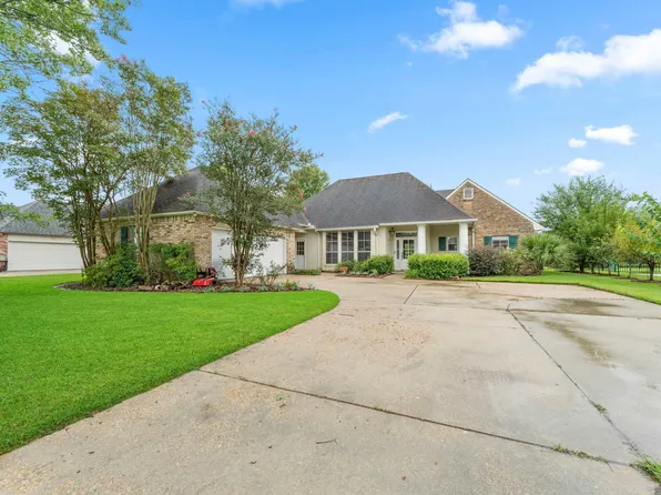15383 Ryan Ave, Prairieville, LA 70769