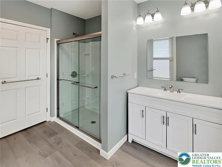 411 Main St #2 — Photo 17