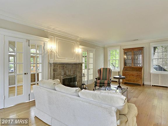 3rd image of 3843 Massachusetts Ave NW