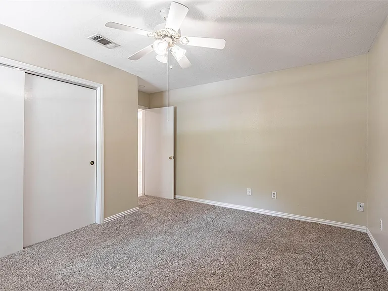 2401 Sycamore Ave #E3 — Photo 20