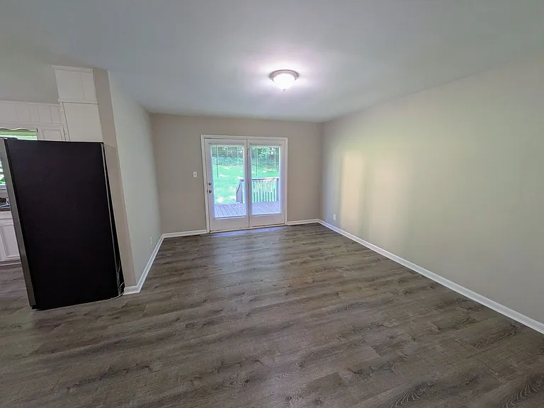 1755 Camden Rd — Photo 3