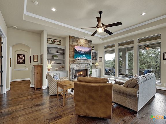 4th image of 1068 Bridlewood