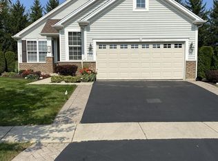 12958 Wisconsin Cir, Huntley, IL 60142