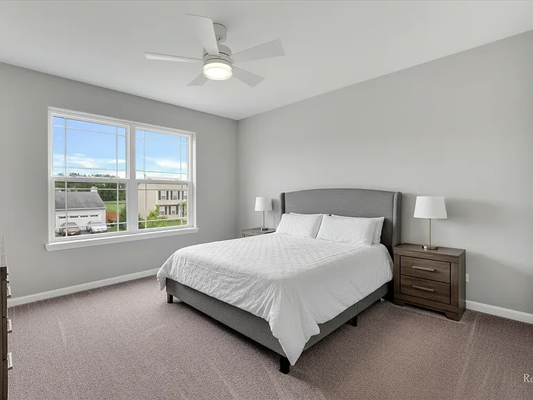 11632 Amberwood Dr — Photo 32