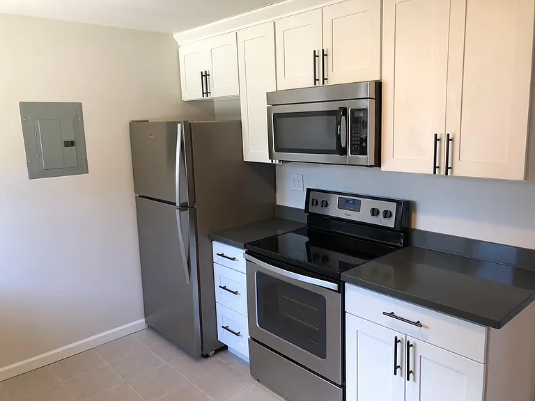 10317 Midvale Ave N #6 — Photo 5