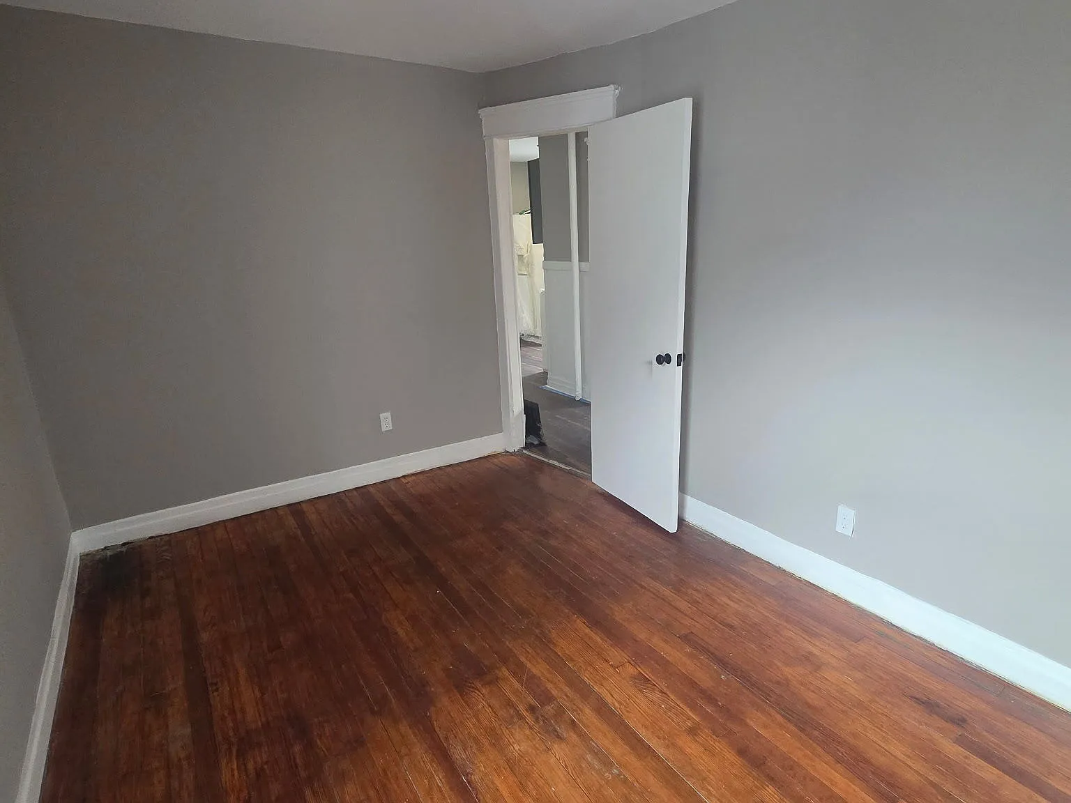 398 Dearborn Street Buffalo, NY - Apt 2 — Photo 2